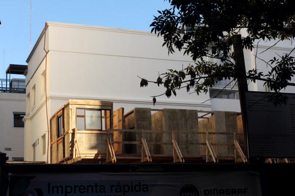 obrador, madera, luz, contraluz. Simulacro, maqueta. desde abajo